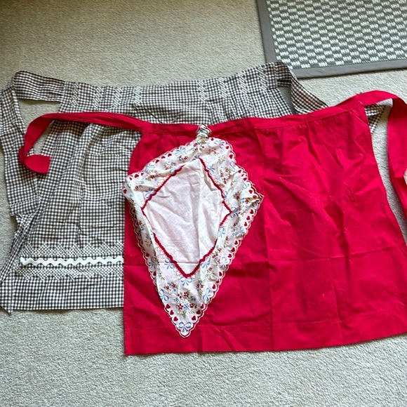2 Vintage Half Aprons Red Brown check - Picture 1 of 4